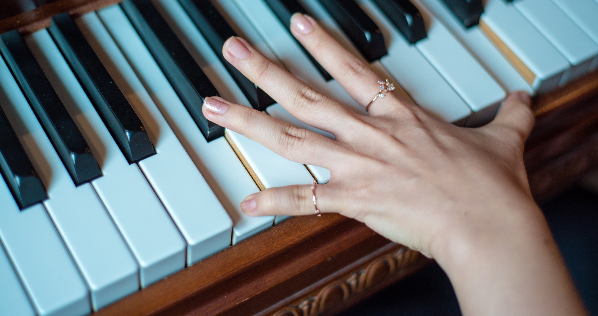 Certified piano technician discount