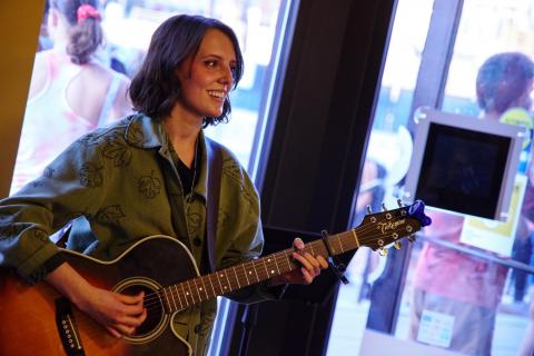 student performing at the berklee bookstore open mic