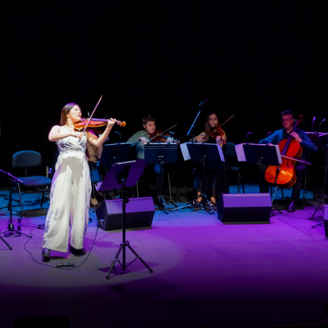 Students perform ar CaixaForum València 