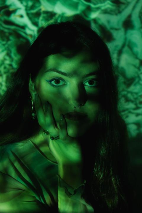 Violeta presents: "Everything"