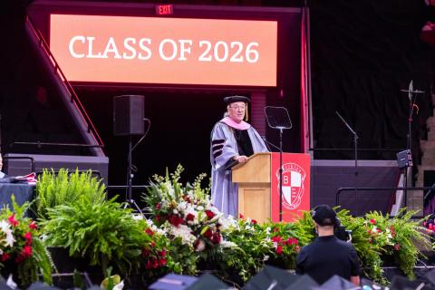 Vinnie Colaiuta speaks to graduates